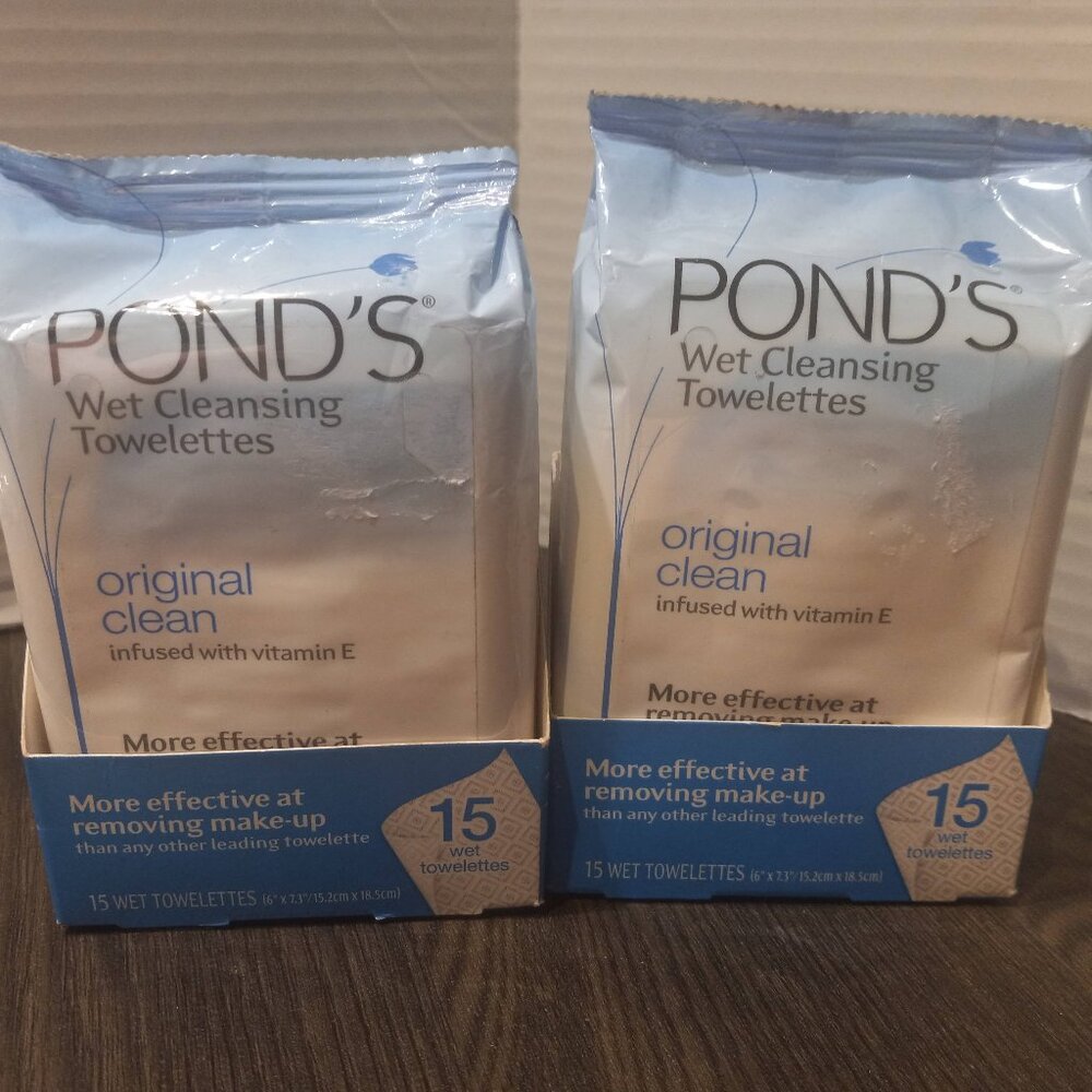 Ponds Original Fresh Clean Wet Cleansing Moisture Towelettes 15 Ct 2 Packages